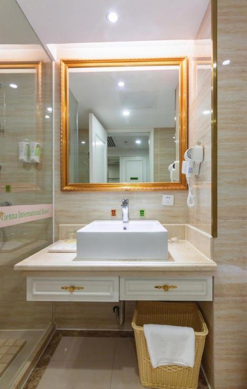 Vienna International Hotel Nanning Zoo Экстерьер фото